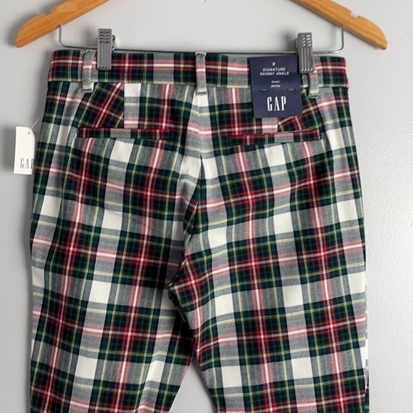 GAP Signature Skinny Ankle Pants - Picture 9 of 14